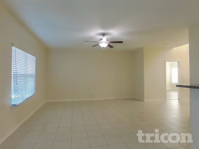 Foto del edificio - 640 Totem Trail Dr