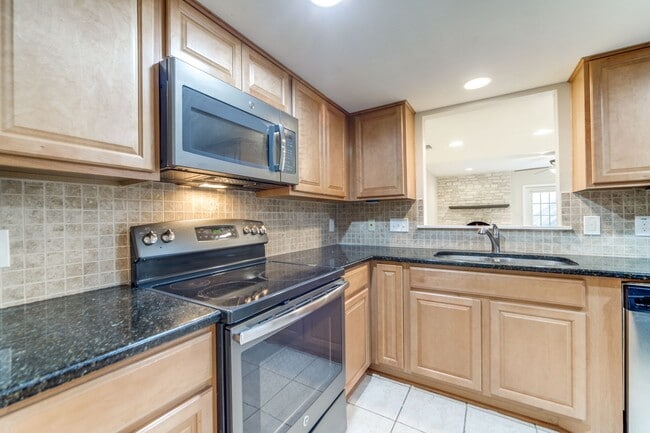 Foto del edificio - 2 Bedroom/2.5 Bath Bent Oak Subdivision