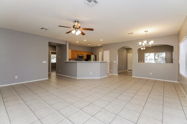 Building Photo - 732 N Tiago Ct