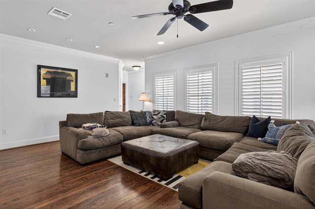 Foto del edificio - 5801 Hillcrest Ave