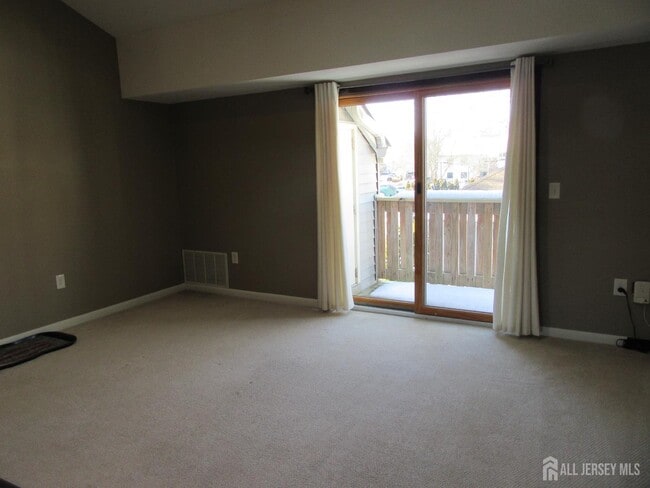 Building Photo - 1608 Ravens Crest Dr