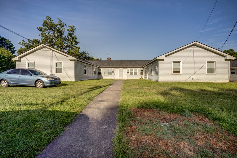 1326 Maple St, Rocky Mount, NC 27803 Condo for Rent in Rocky Mount, NC