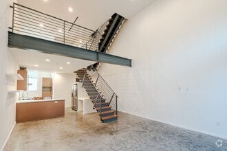 Building Photo - 1220 N Orange Grove Ave