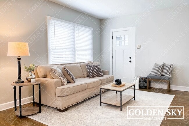 Foto del edificio - 4910 Winthrop Ave