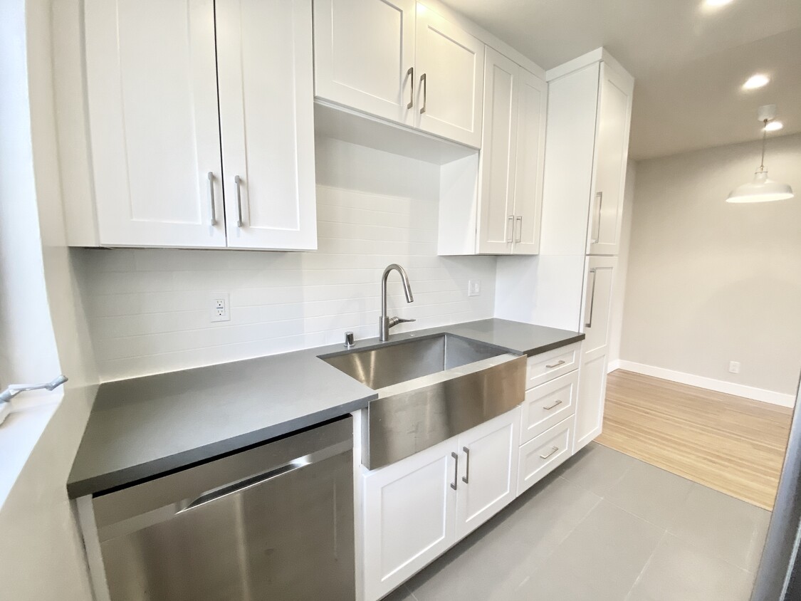 Kitchen - 1006 21st St