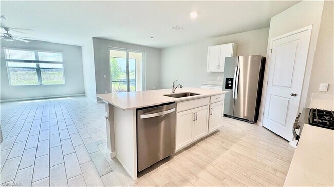 Building Photo - 17710 Shade Tree Loop