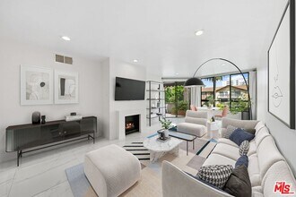 Building Photo - 1745 Camino Palmero St