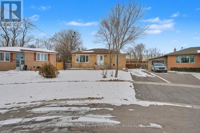 Building Photo - 18 Gower Ct