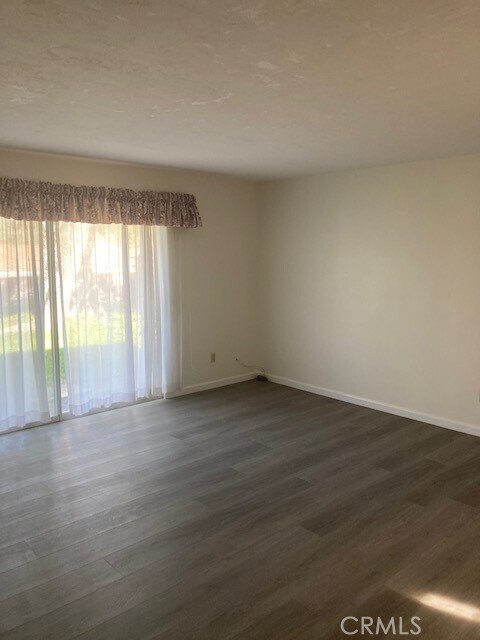 Building Photo - 515 Alta Mesa Dr