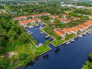 Building Photo - 2900 Hidden Harbour Ct