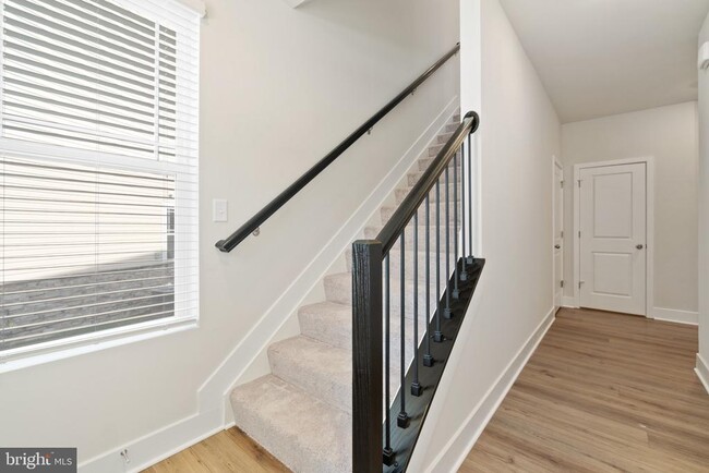 Building Photo - 504 Waters Landing Dr