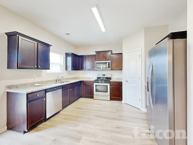 Foto del edificio - 646 Nonsuch Way