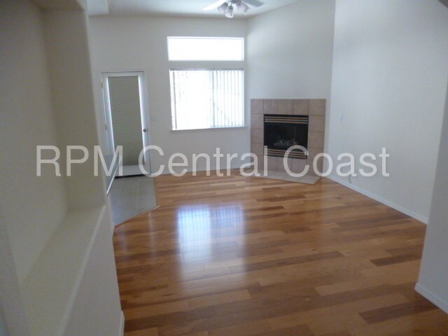 Building Photo - 1532 Via Arroyo