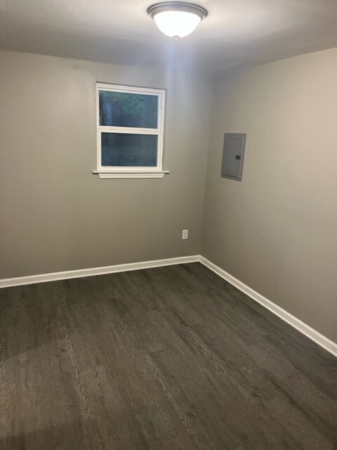 Foto del edificio - 417 Dixon Ave