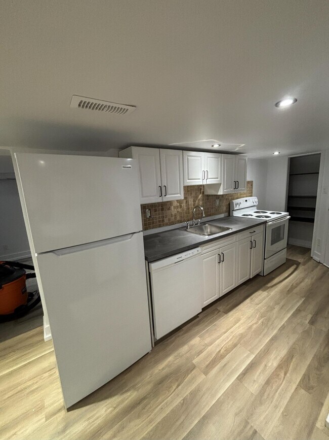 Photo du bâtiment - 329 Christina St N