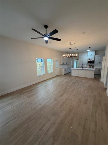 Foto del edificio - 13711 Biggs St