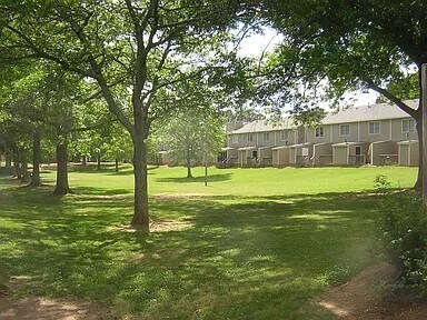 Foto del edificio - 2110 Kings Gate Cir