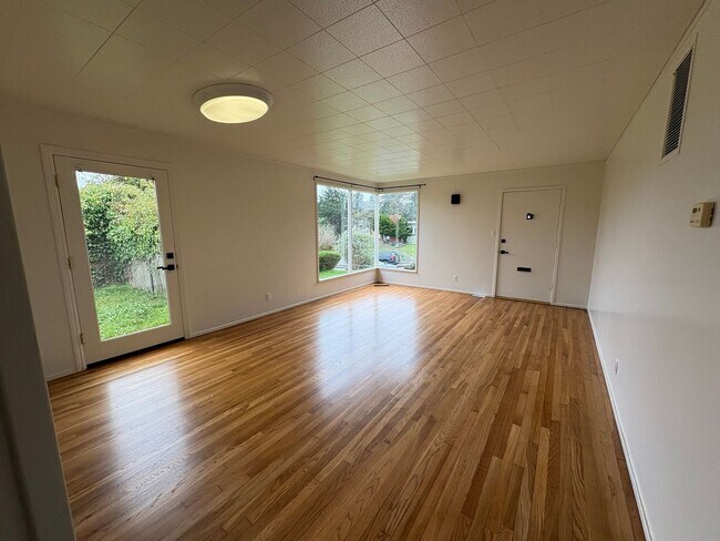 Foto del edificio - 3 Bed One Bath House