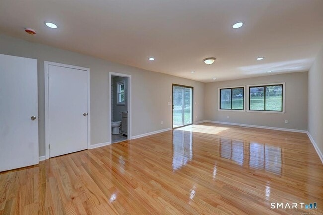 Foto del edificio - 1145 Sherman Ave