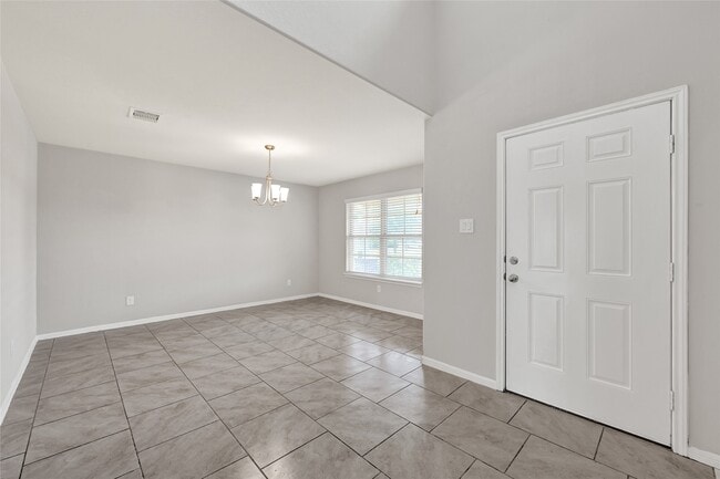 Building Photo - 29115 Jacobs River Dr