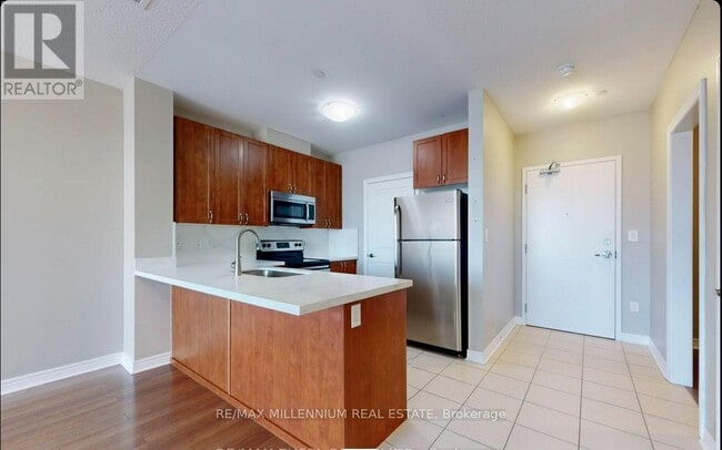 Building Photo - 7400 Markham Rd