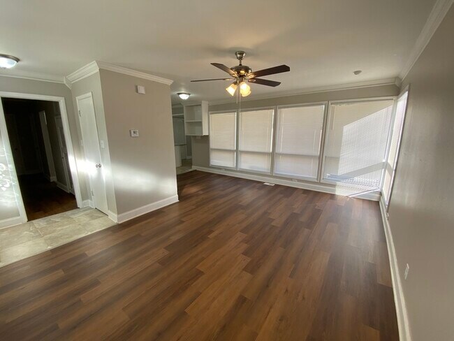 Foto del edificio - 133 Elder St, Irondale, AL 35210, USA