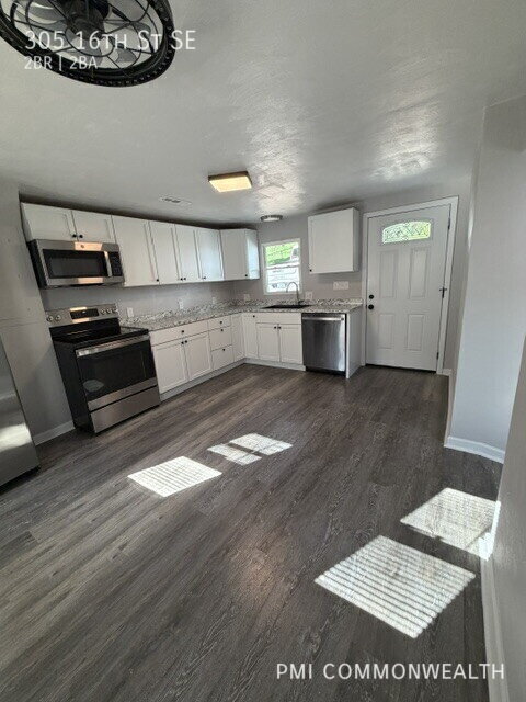 Foto del edificio - 305 16th St SE