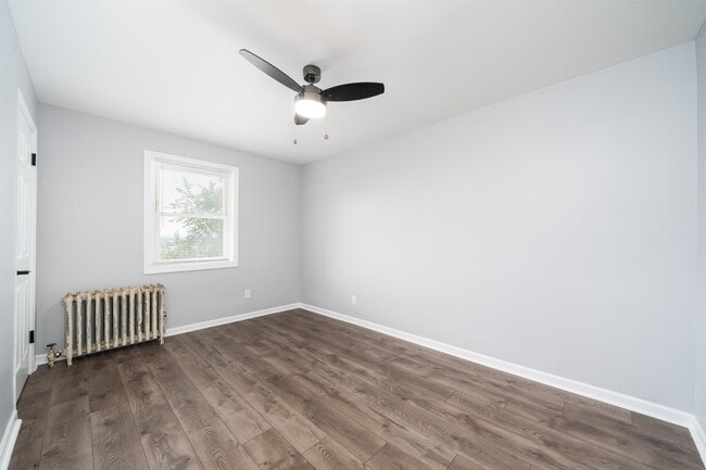Building Photo - 9009 Durham Ave