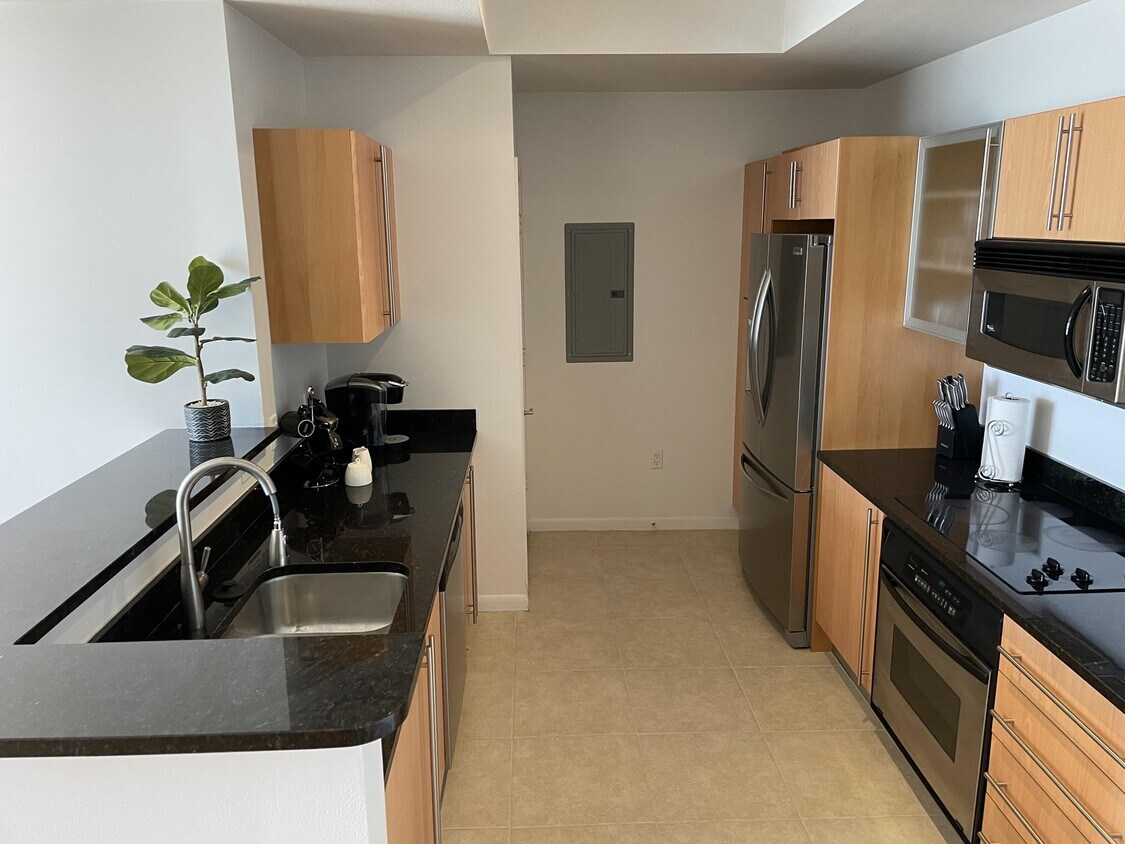 Foto principal - 1551 N Flagler Dr