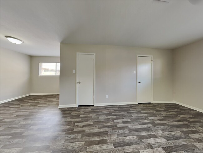 Foto del edificio - 16007 Brookford Dr