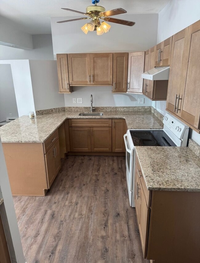 Foto del edificio - 131 Naugatuck Ave