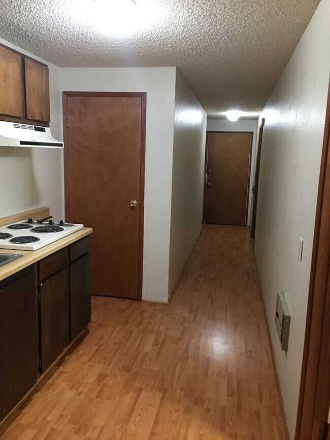 Foto del edificio - ch/lo06