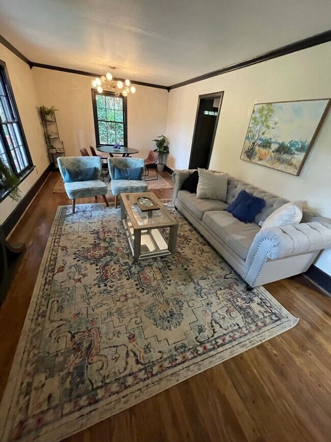 Foto del edificio - Home For rent In East Lake!!! Available to...