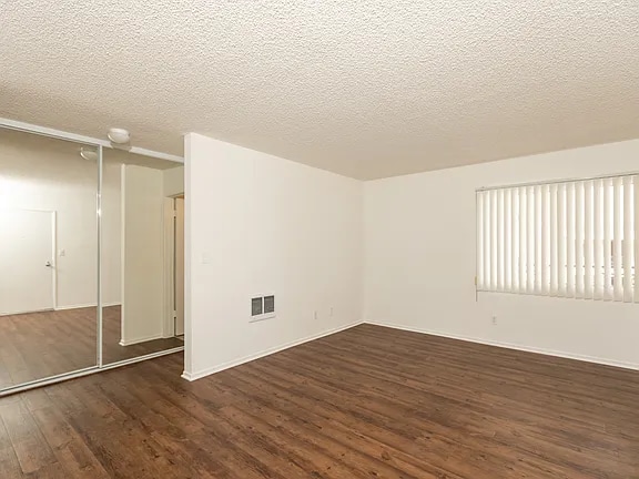 Building Photo - 120 S Reno St