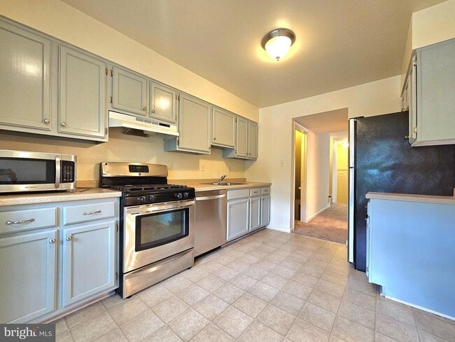 Building Photo - 4802 Treasure Ct