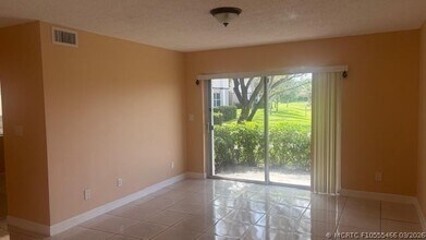 Building Photo - 1250 SW 113th Terrace