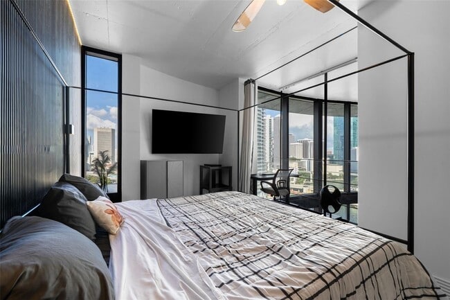 Foto del edificio - 690 SW 1st Ct