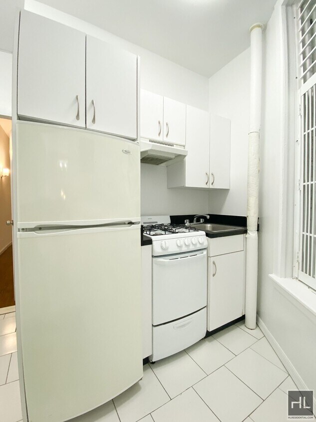 Foto del edificio - AMAZING STUDIO APARTMENT!! AMAZING DEAL! W...