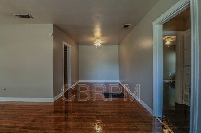 Foto del edificio - 2406 30th St