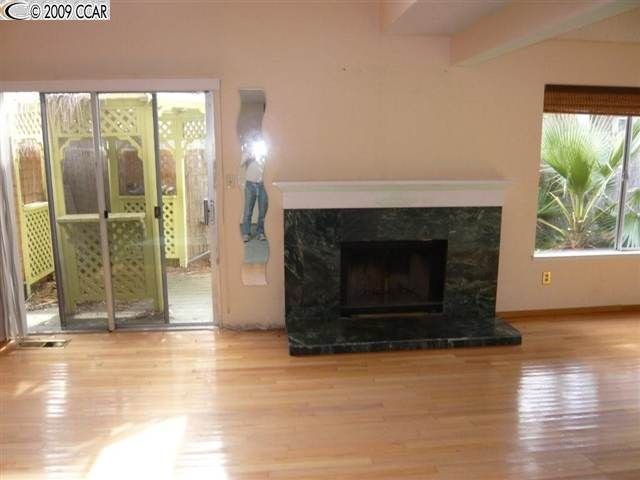 Building Photo - 354 Bay Crest Dr