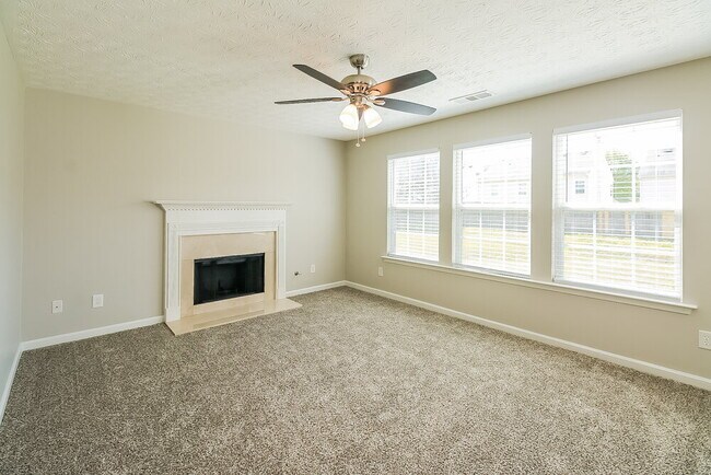 Foto del edificio - 4353 Grant Forest Cir