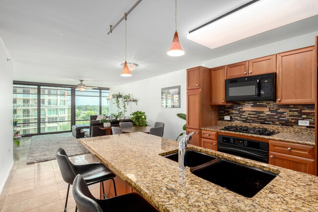 Foto del edificio - 4808 N 24th St