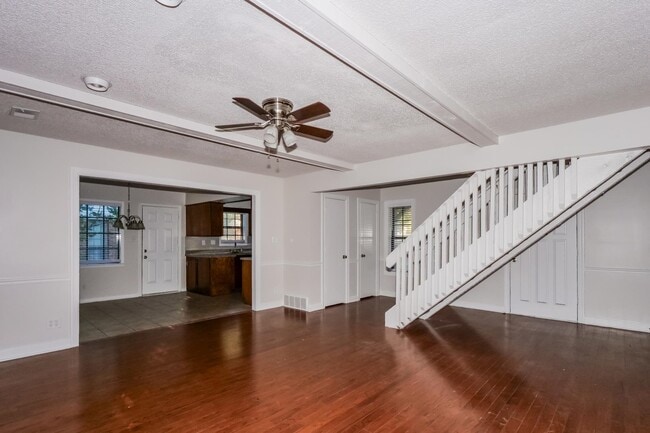 Foto del edificio - 1441 Sandy Stone Ln