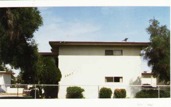 Foto del edificio - 3380 Athens St