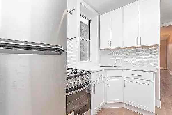 Building Photo - 206 Sumpter St