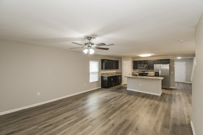 Building Photo - 3059 Firethorn Ave