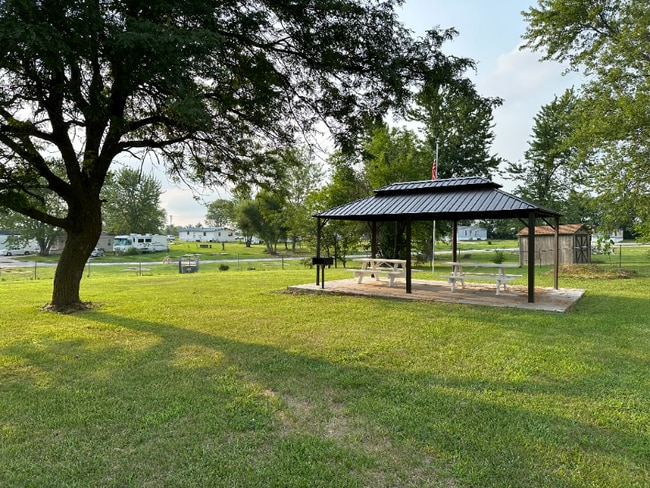 Building Photo - 200 N 28th St