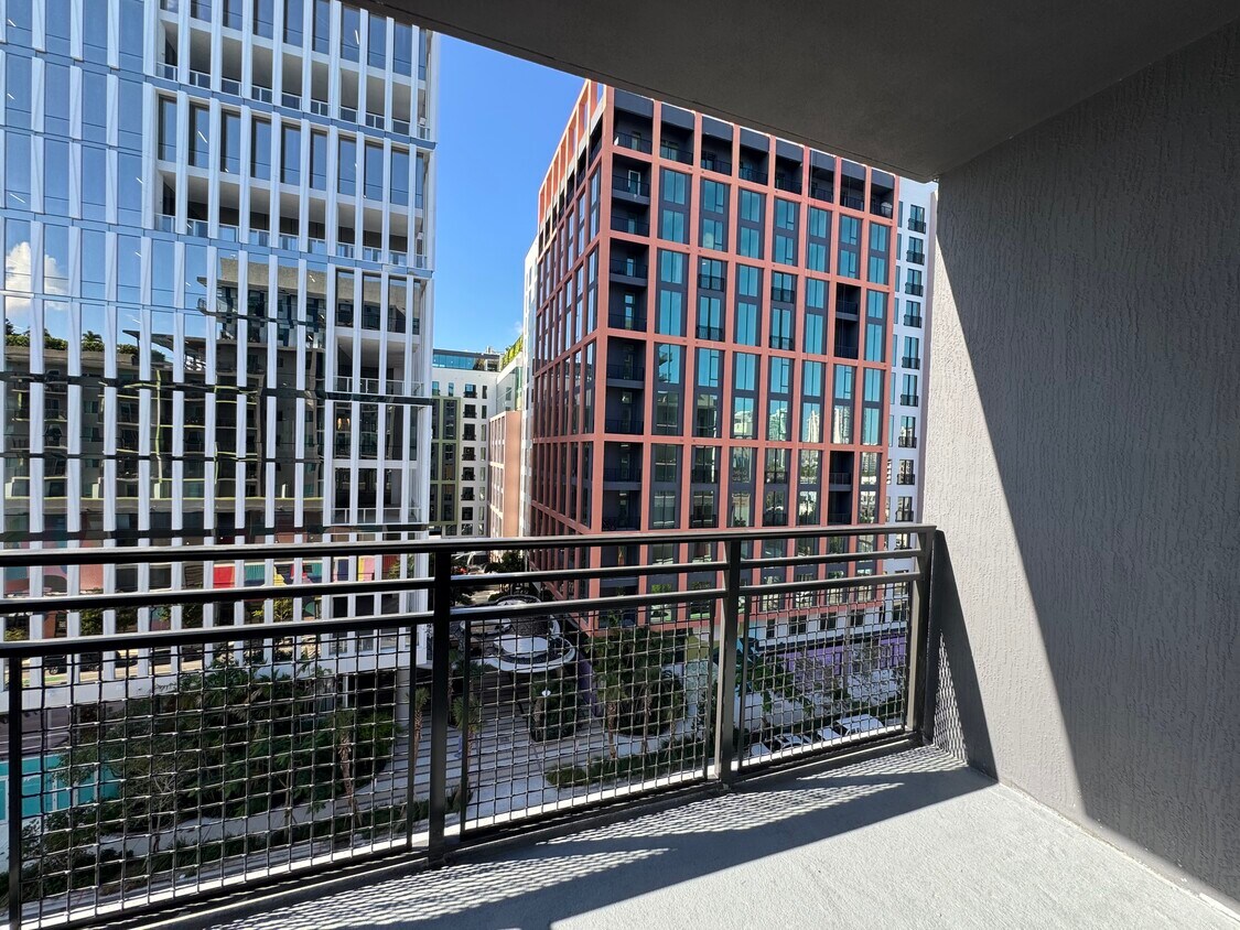Foto principal - 28 NW 31st St