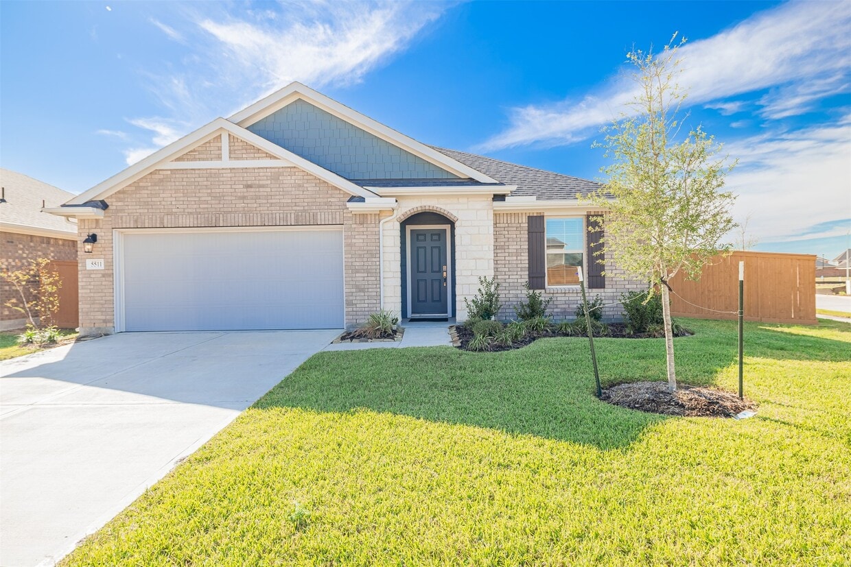 Foto principal - 5511 Coral Land Dr
