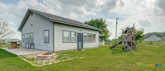 Foto del edificio - 256 Co Rd 481